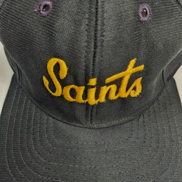 Vintage New Era Hat Saints Script Gold, SnapBack Cap Black, Green Under Brim - Picture 5 of 9